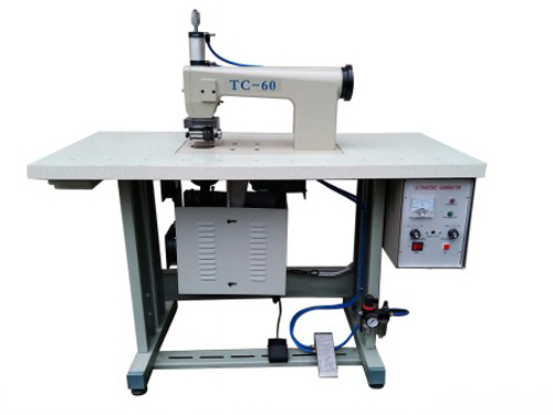 Ultrasonic Non Woven Bag Making Machine